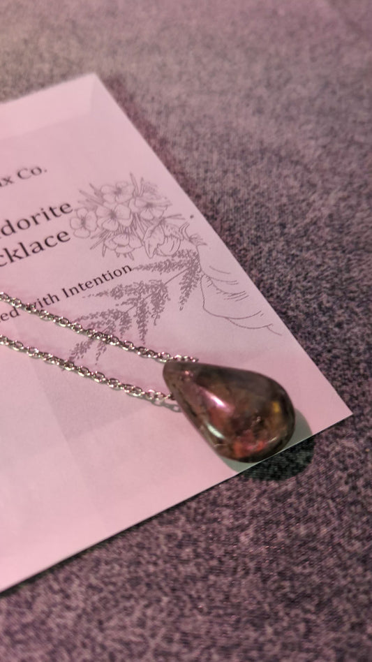 Labradorite Drop Pendant Necklace // Intuition + Inner Truth + Connection + Awakening