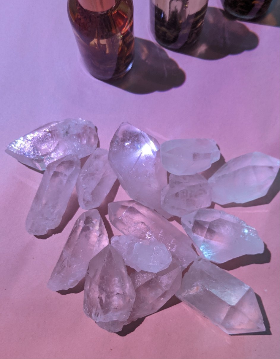 Quartz Point // Energy + Amplification + Consciousness + All Manifestations