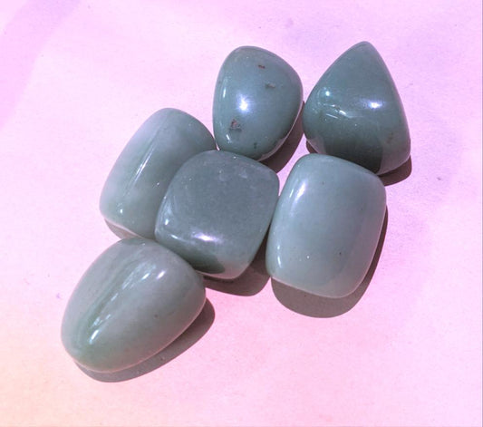 Green Aventurine // Large Tumble Stone Crystal // Abundance + Prosperity + Gratitude